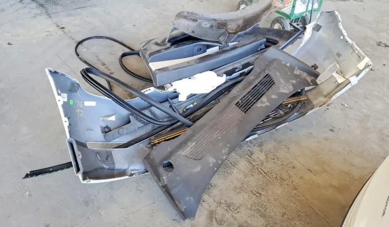 
								Tesla MODEL Y full									