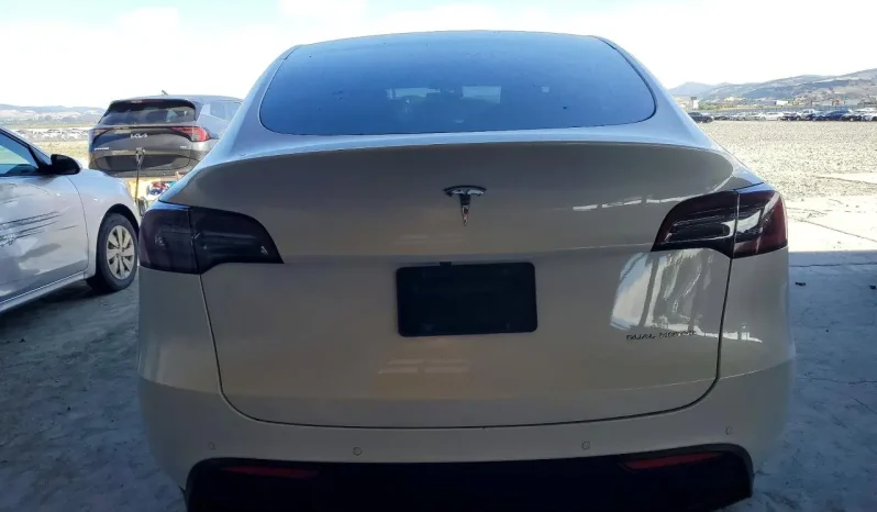
								Tesla MODEL Y full									