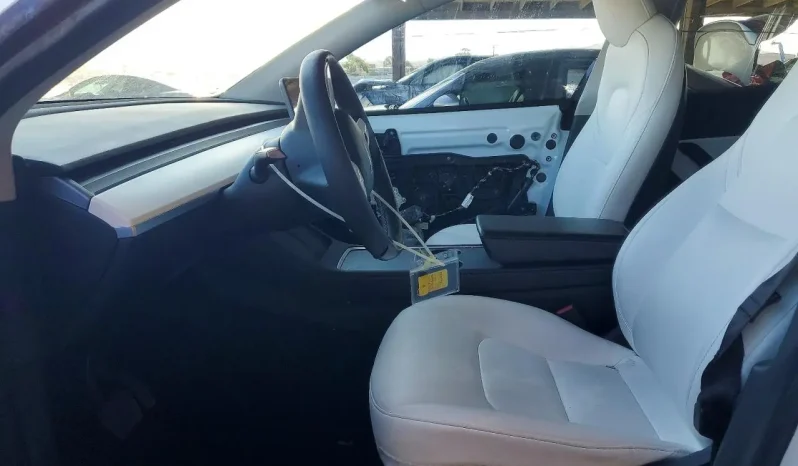 
								Tesla MODEL Y full									