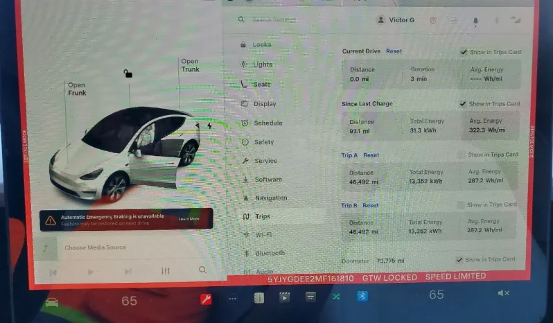 
								Tesla MODEL Y full									