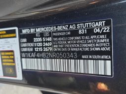 
										MERCEDES-BENZ C 300 full									