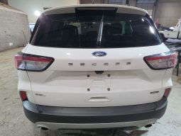 
										Ford Escape full									