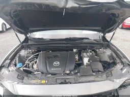 
										Mazda CX-50 full									