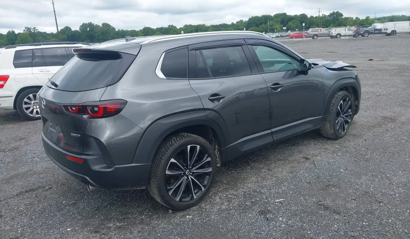 
								Mazda CX-50 full									