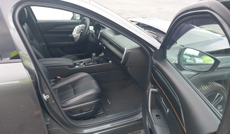 
								Mazda CX-50 full									