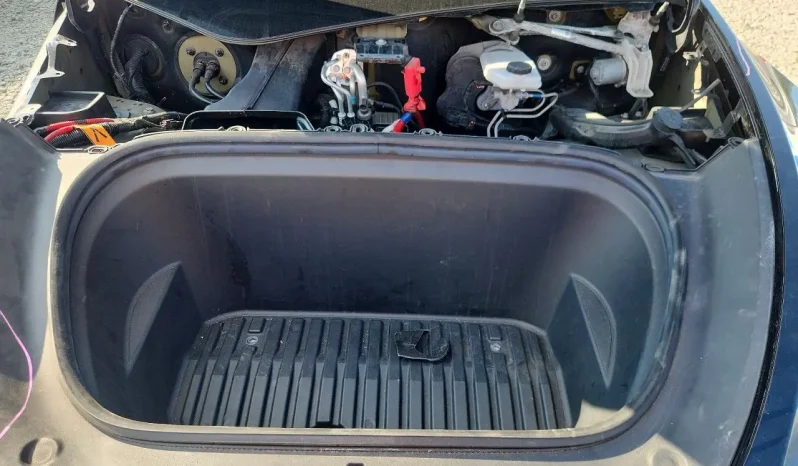 
								Tesla MODEL Y full									