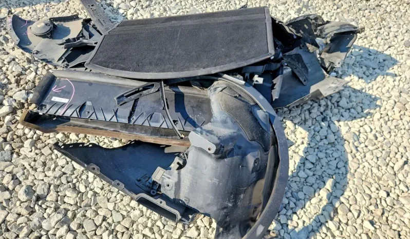 
								Tesla MODEL Y full									