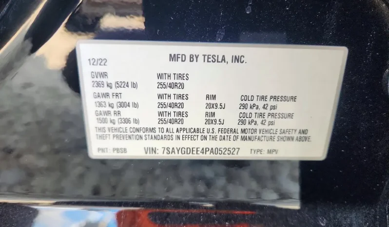 
								Tesla MODEL Y full									