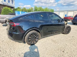 
										Tesla MODEL Y full									