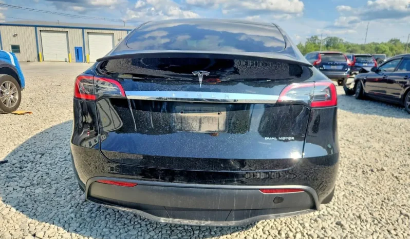 
								Tesla MODEL Y full									