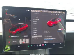 
										Tesla Model Y full									
