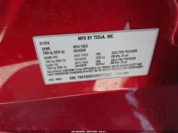 
										Tesla Model Y full									