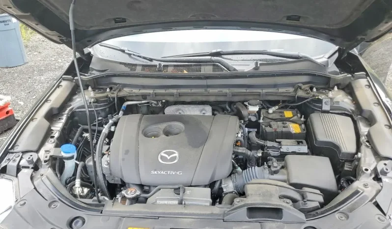 
								Mazda CX-5 full									