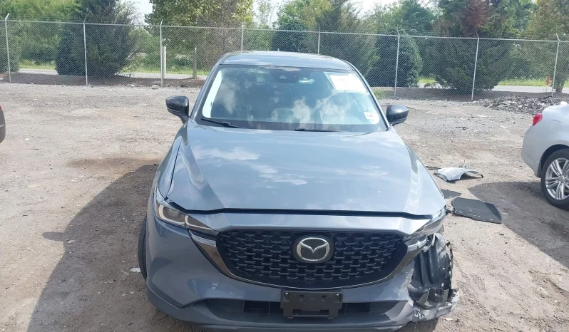 
								Mazda CX-5 full									