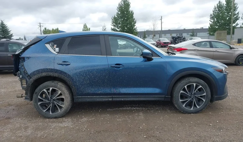 
								Mazda CX-5 full									