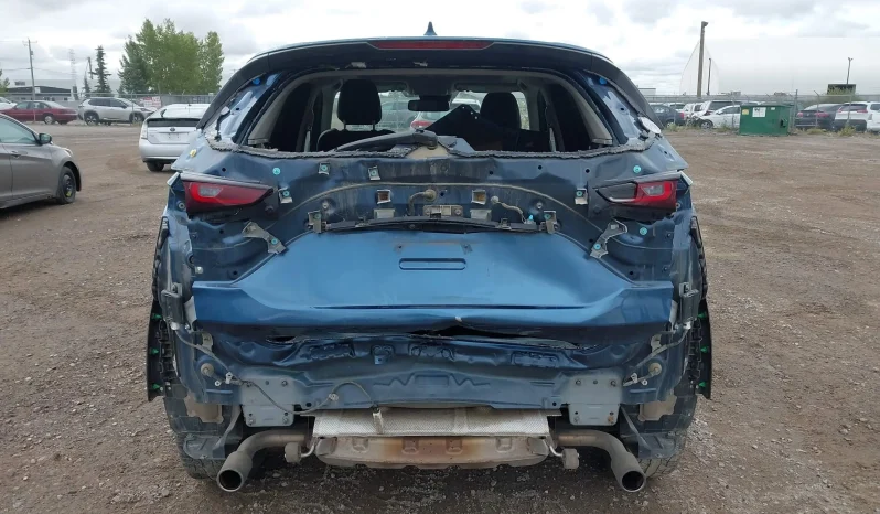 
								Mazda CX-5 full									