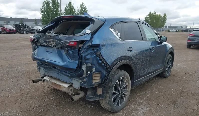 
								Mazda CX-5 full									