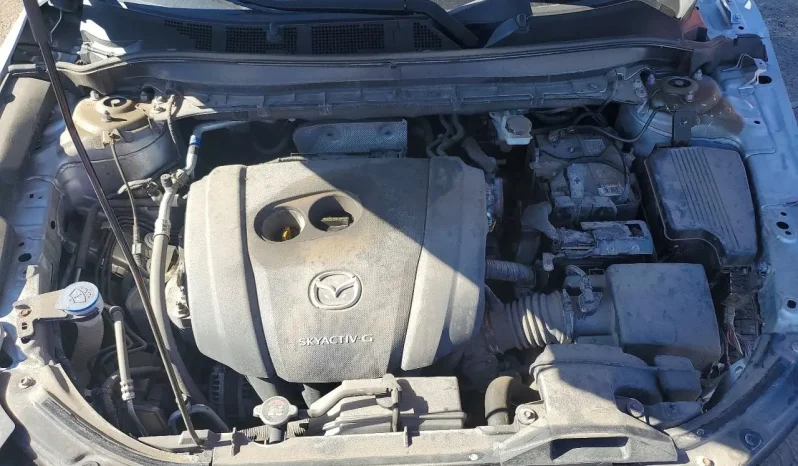 
								Mazda CX-5 full									