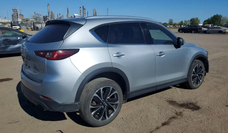
								Mazda CX-5 full									