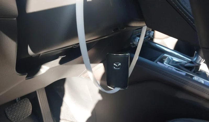 
								Mazda CX-5 full									