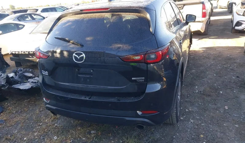 
								Mazda CX-5 full									