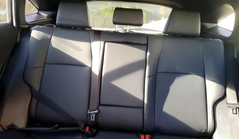
								Toyota Venza full									