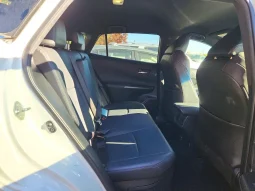 
										Toyota Venza full									