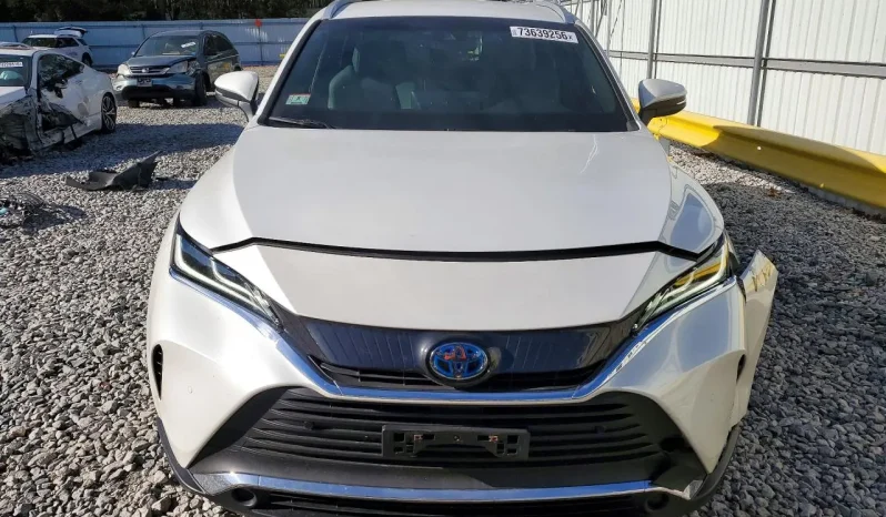 
								Toyota Venza full									