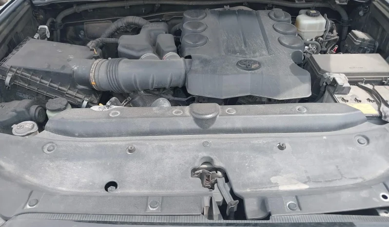 
								Toyota 4runner full									