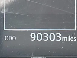
										Toyota 4runner full									