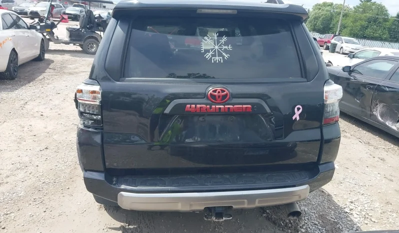 
								Toyota 4runner full									
