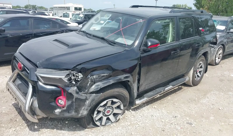 
								Toyota 4runner full									