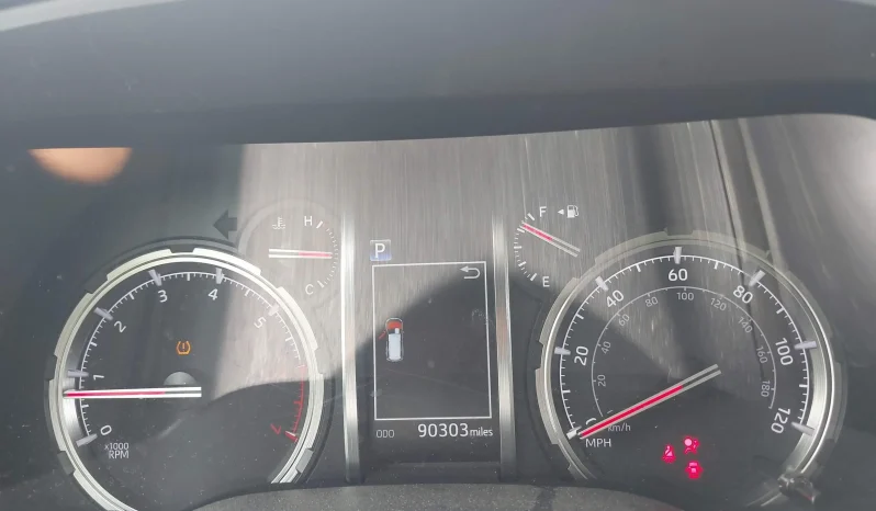 
								Toyota 4runner full									