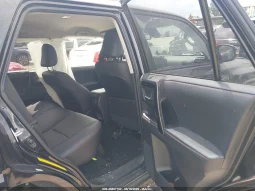 
										Toyota 4runner full									