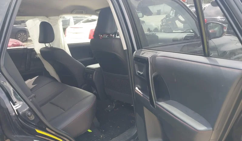
								Toyota 4runner full									