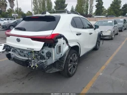 
										Lexus UX 250H full									