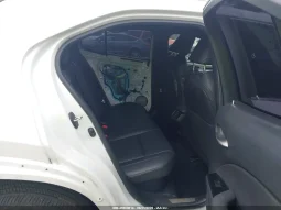 
										Lexus UX 250H full									