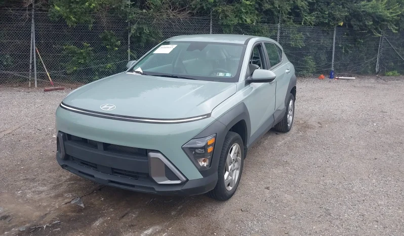 
								Hyundai Kona full									