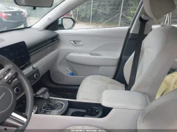 
										Hyundai Kona full									