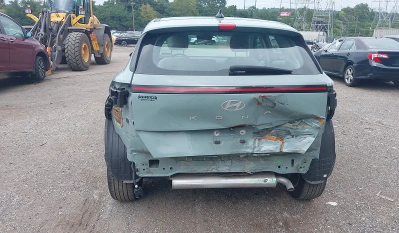 
								Hyundai Kona full									
