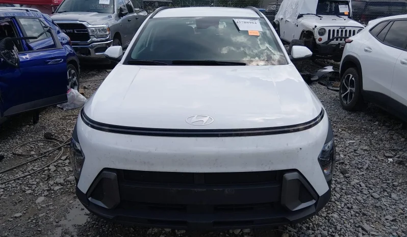 
								Hyundai Kona full									