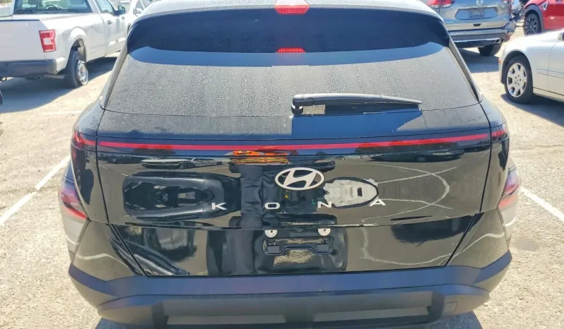 
								Hyundai Kona full									