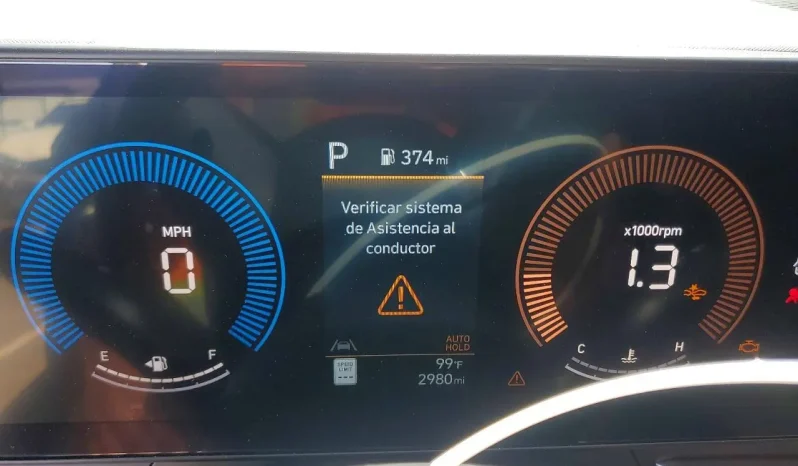 
								Hyundai Kona full									