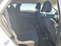 
										Hyundai Tucson full									