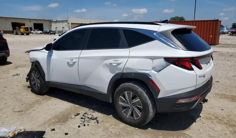 
								Hyundai Tucson full									
