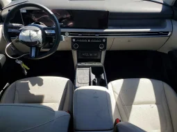 
										Hyundai Tucson Hybrid full									