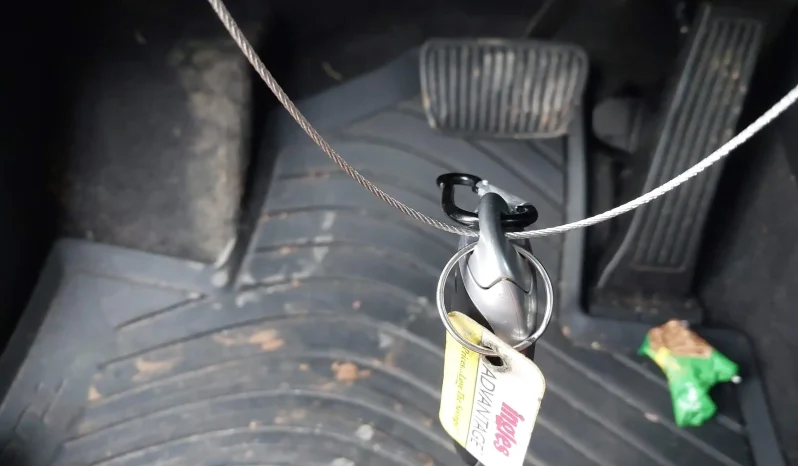 
								Hyundai Tucson full									