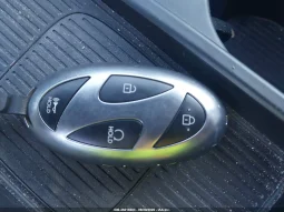 
										Hyundai Tucson full									