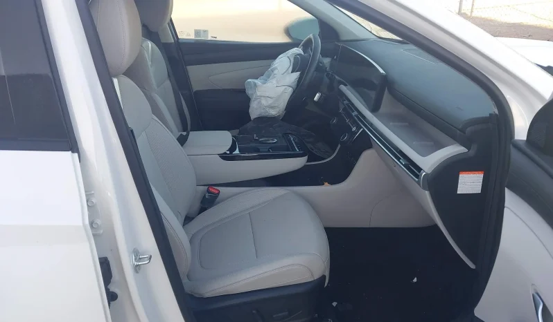 
								Hyundai Tucson full									