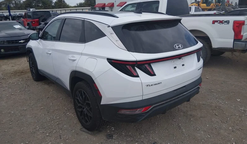 
								Hyundai Tucson full									